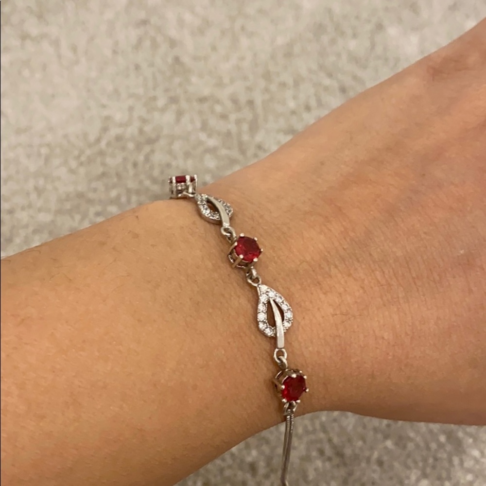 Sterling silver dainty bracelet